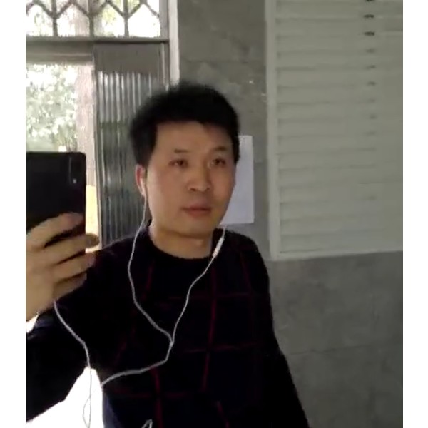 漂亮倾心小馒头的照片