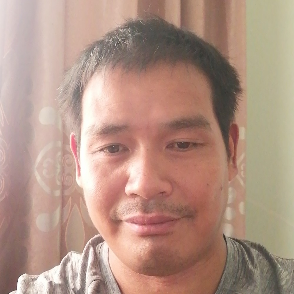 黯然停止山岚的照片