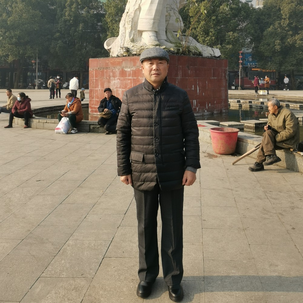 大地相许淡定的照片