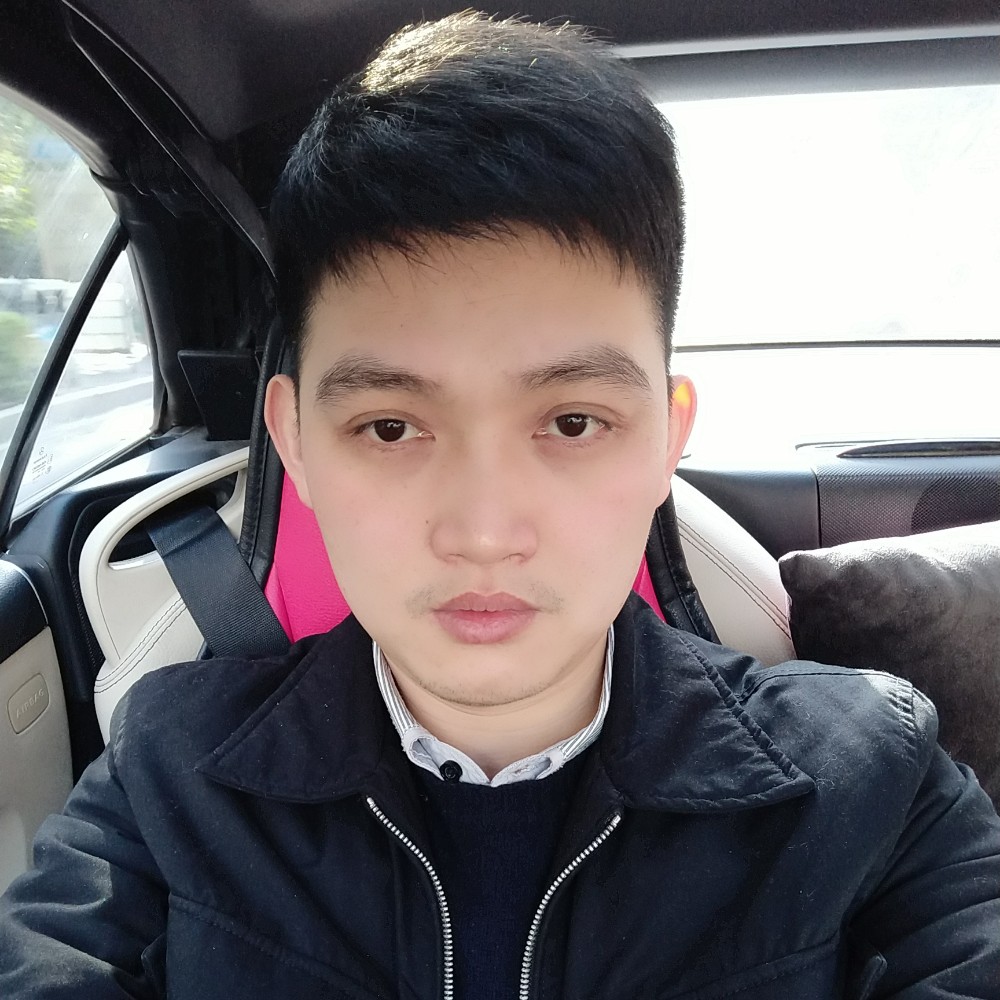 搞怪的憨人的照片