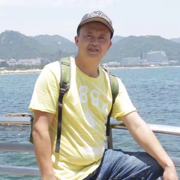 肉肉大叔的照片
