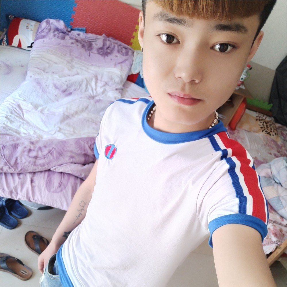 花腿英雄的照片