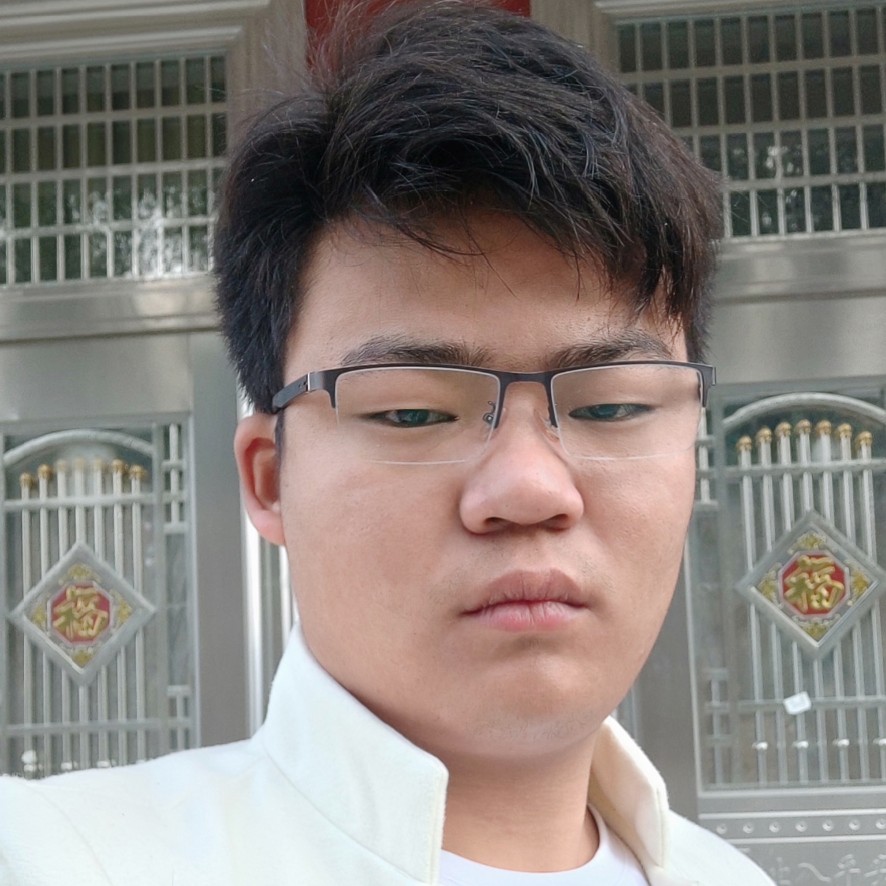 狼王叶子的照片