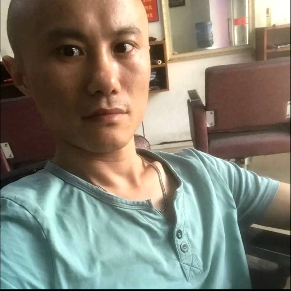 聪慧爱乐曲的照片