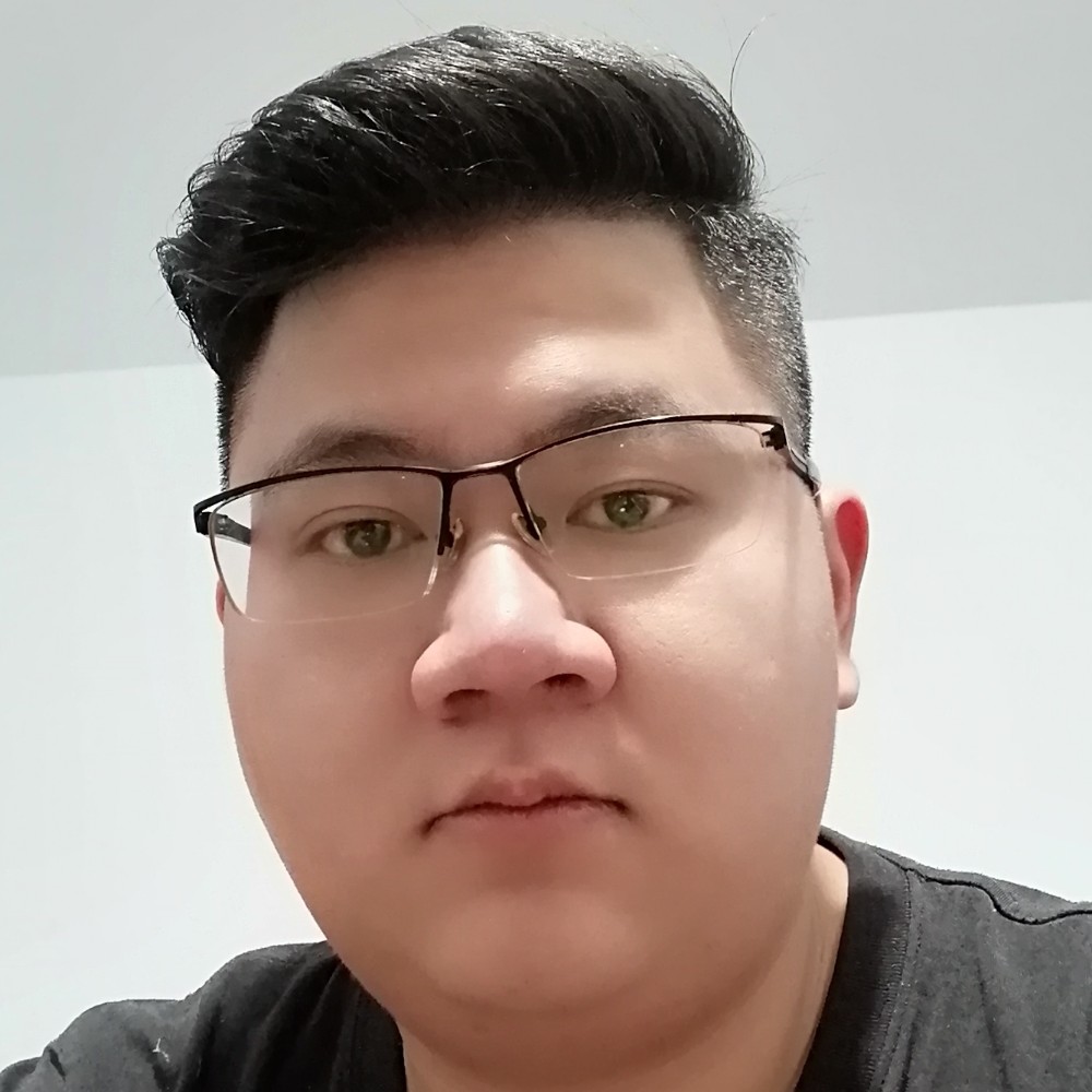 毛衣和贪玩的照片