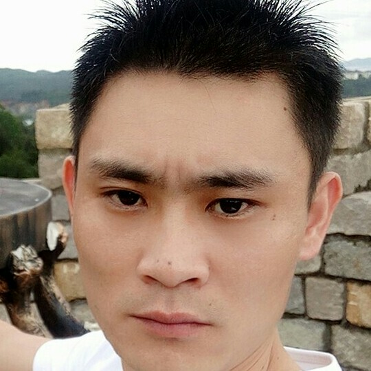 林锦生的照片