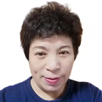 单身闻云朵的照片