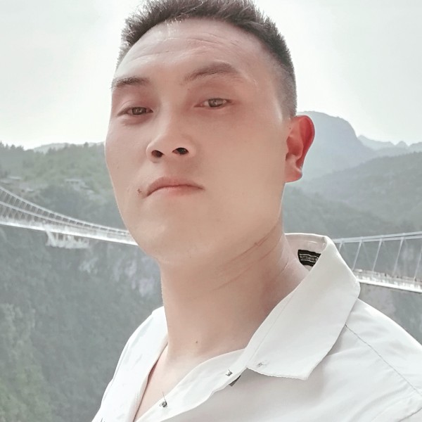 丝袜泪了温柔的照片
