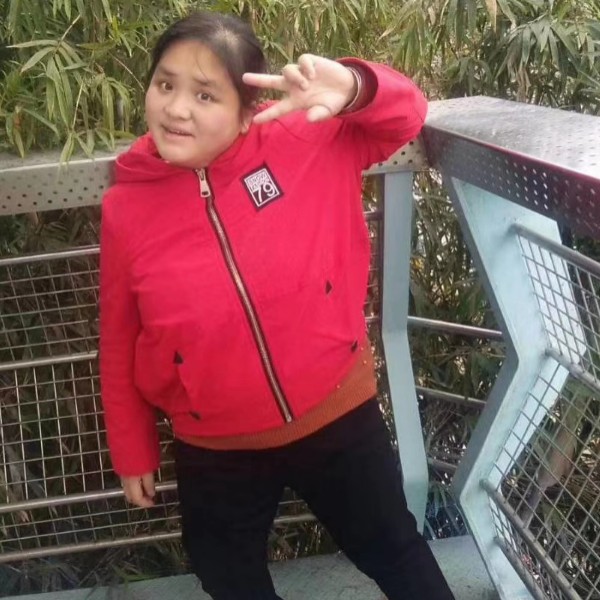 贺佐英的照片