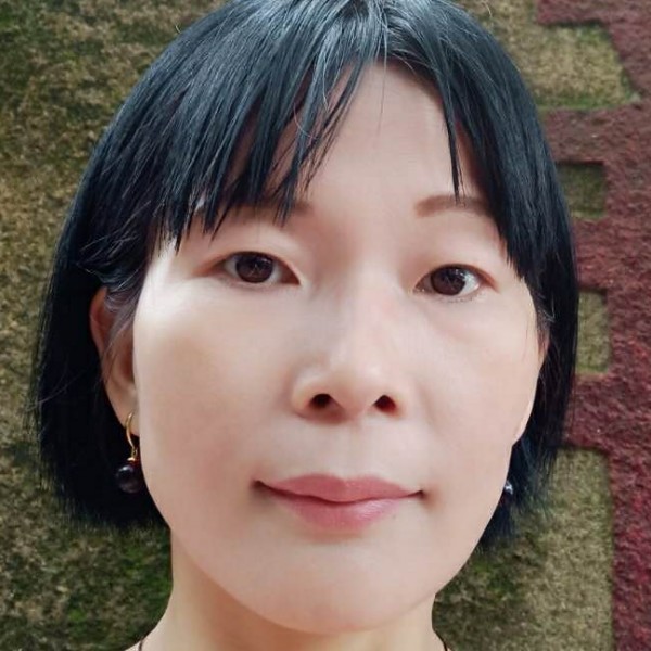 温婉蹙眉太阳的照片
