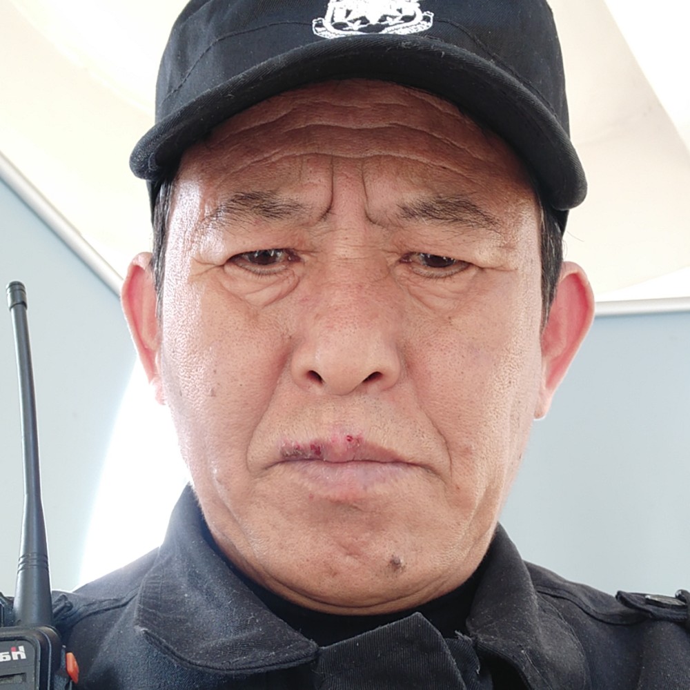 机灵拾忆秋月的照片
