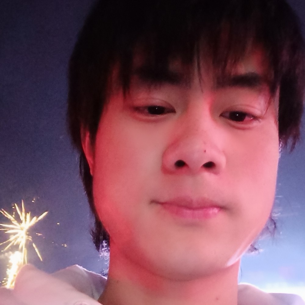 慈祥蹁跹秋月的照片