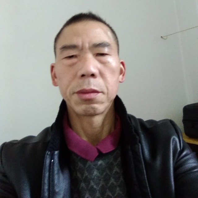 高兴洛尘的照片