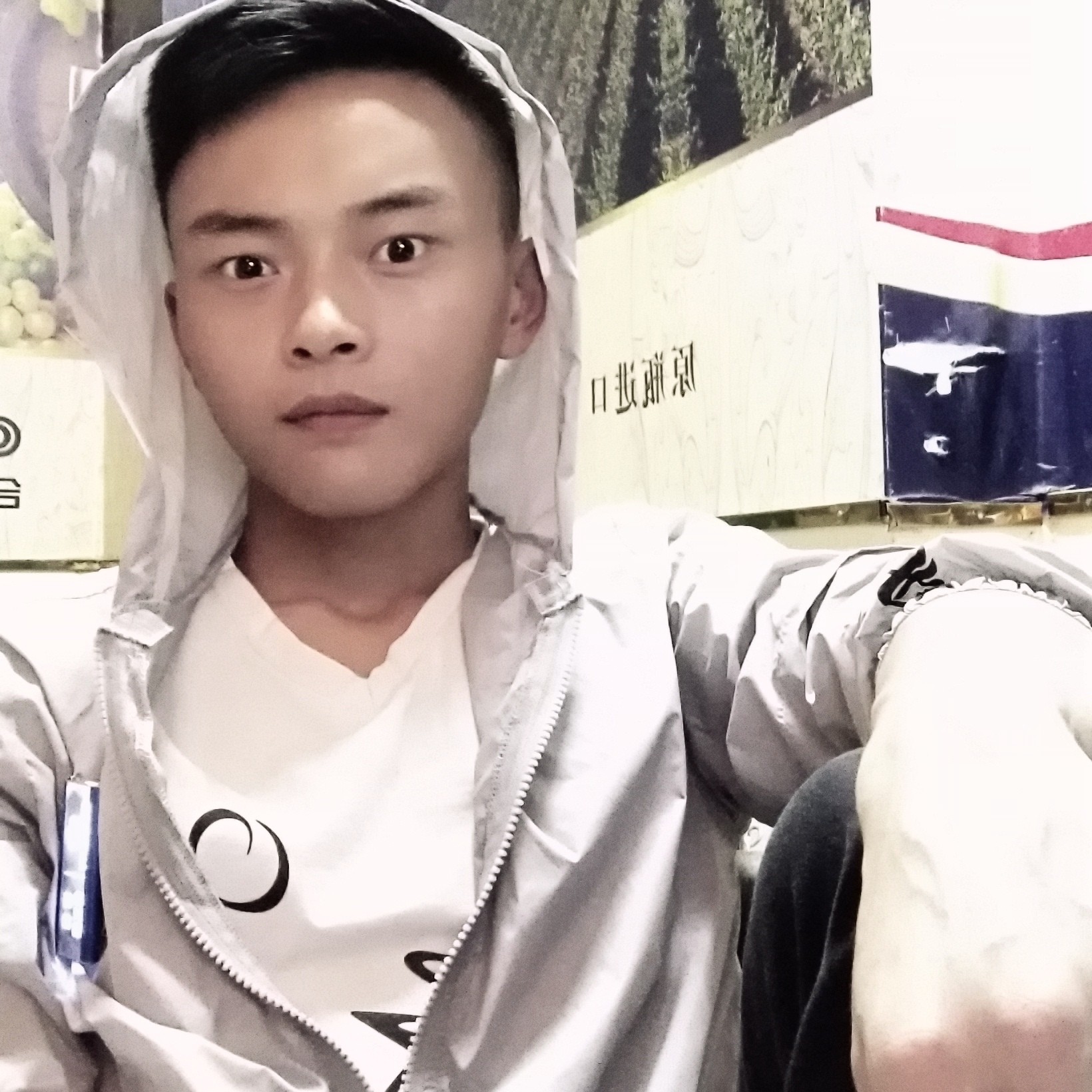 瘦人已愚的照片