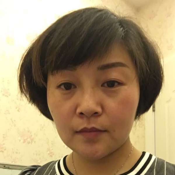 香蕉薯片。的照片
