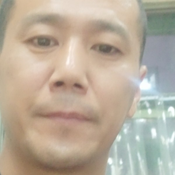 棒球俊秀的照片