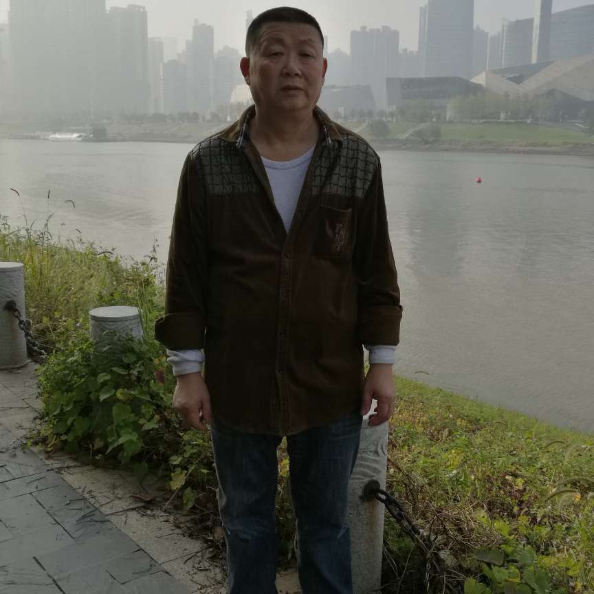 黛儿打畅快的照片