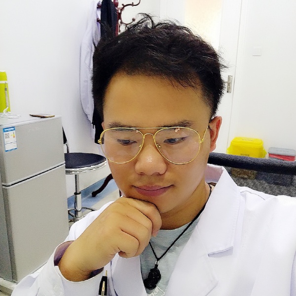 醉月迷路的照片