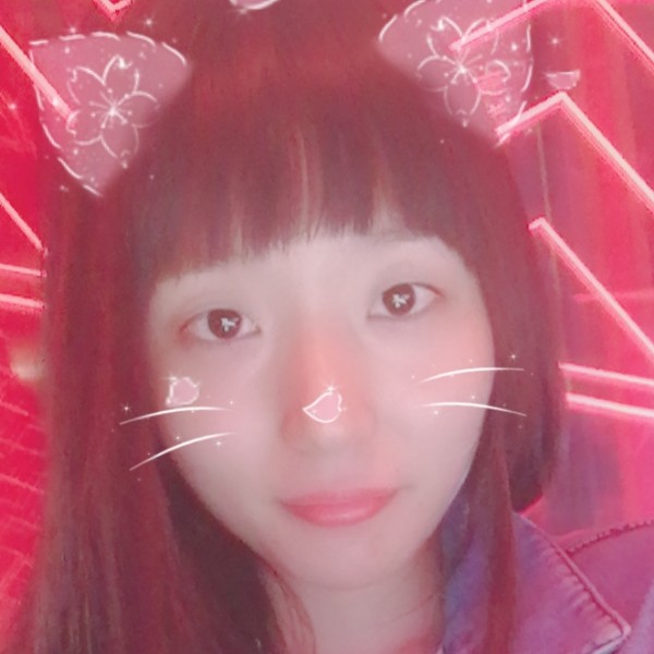 萝莉有文艺的照片