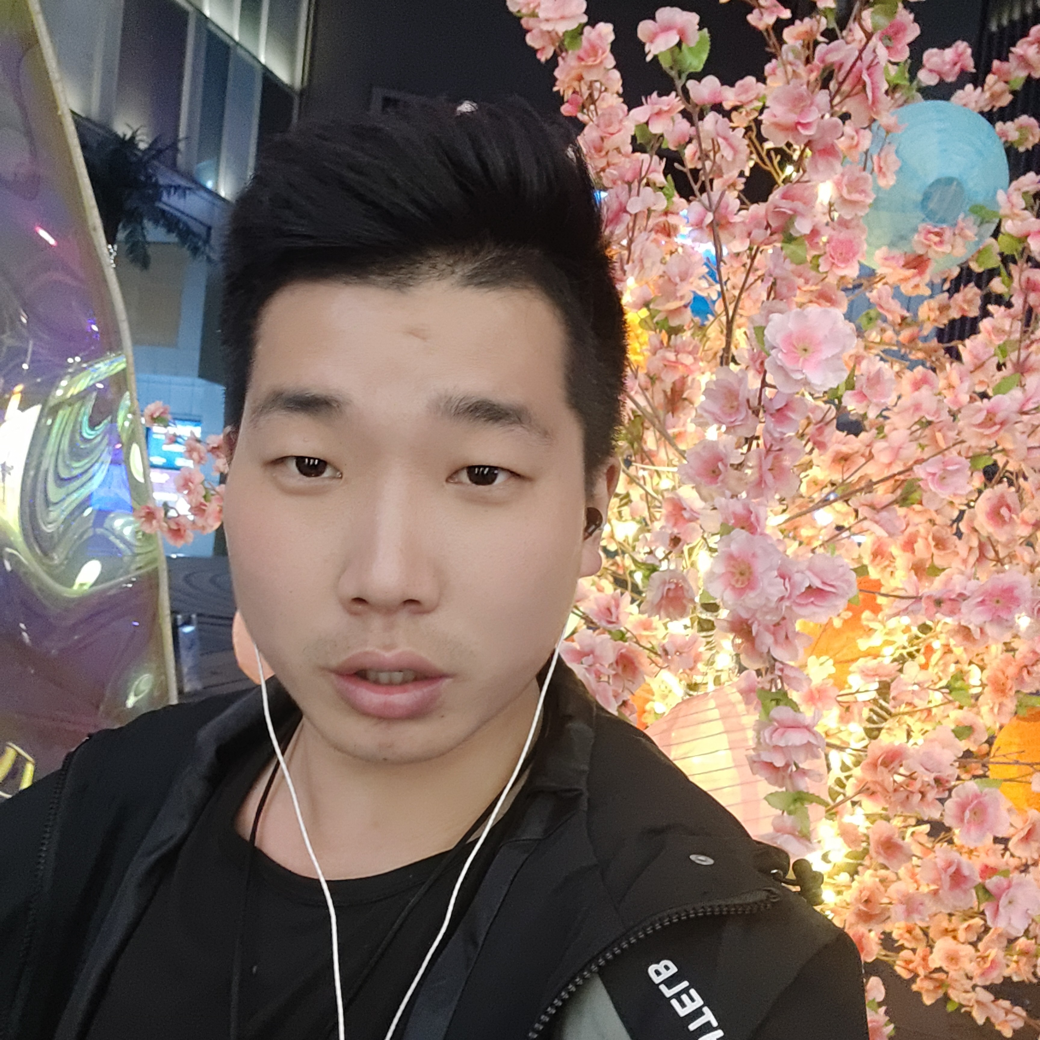 正常交往的照片