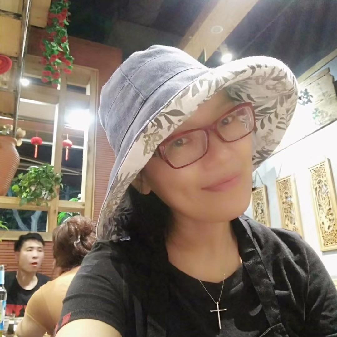 他她TT的照片
