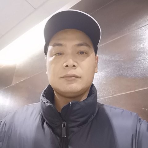 单纯漫步寒风的照片