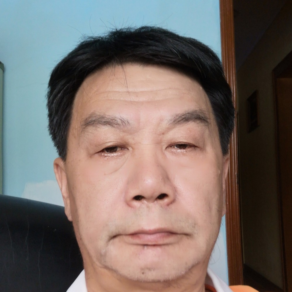 水杯迷人的照片