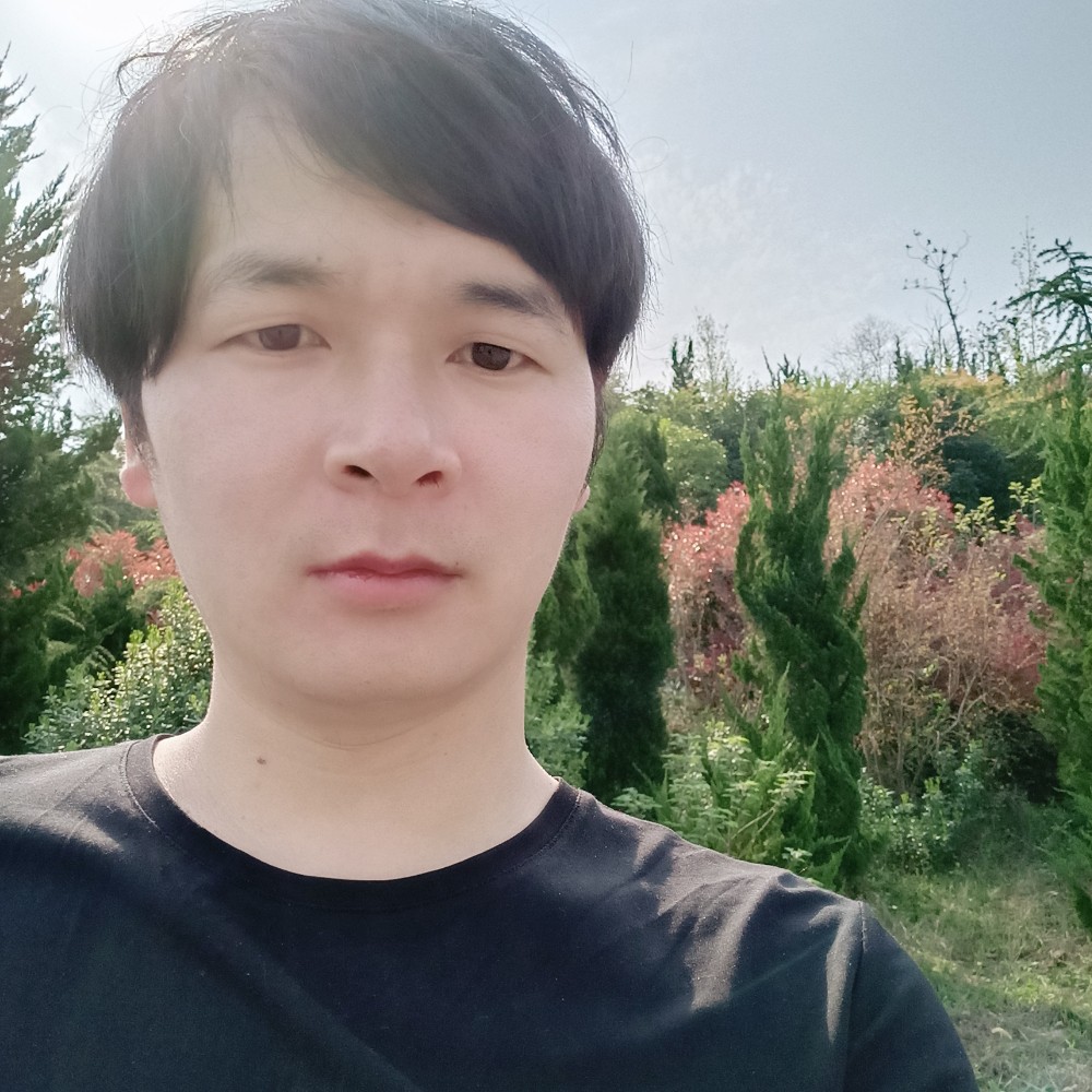 勤恳多么春华的照片