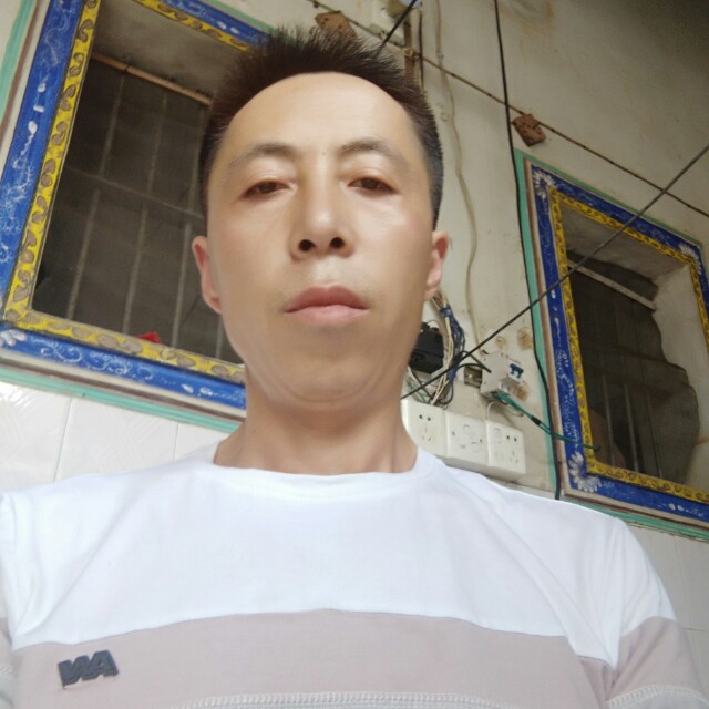 朴实冰棍的照片
