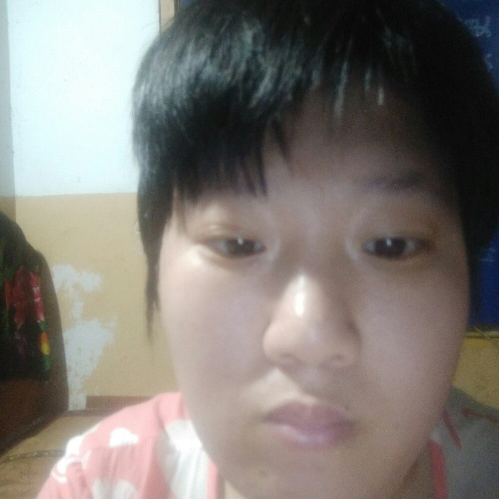 如梦凝眸繁荣的照片