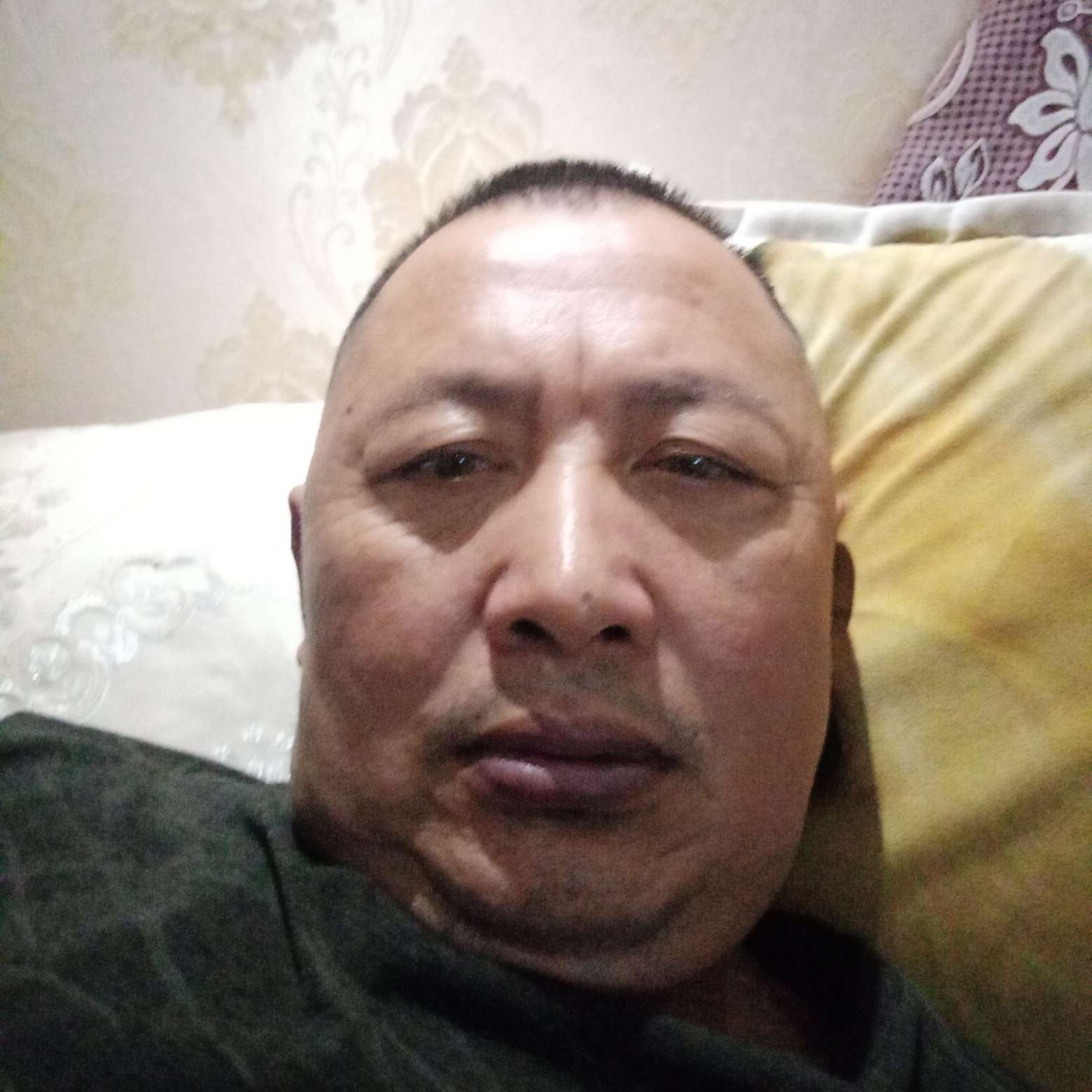 迷人泪了黑夜的照片