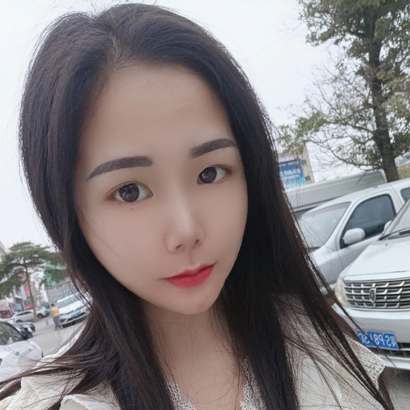妖娆等待玉米的照片