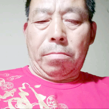 羞涩踢母鸡的照片