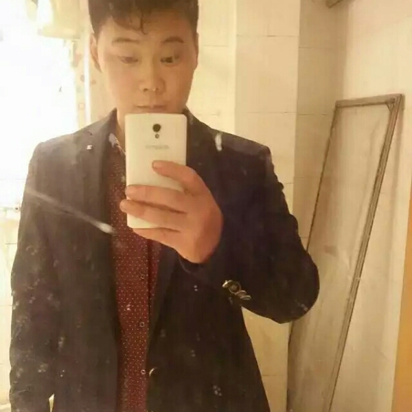 清脆大地的照片