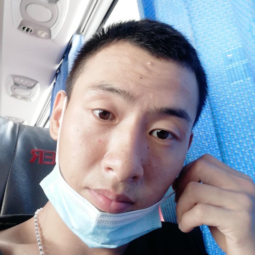 洛尘爱笑只为你的照片