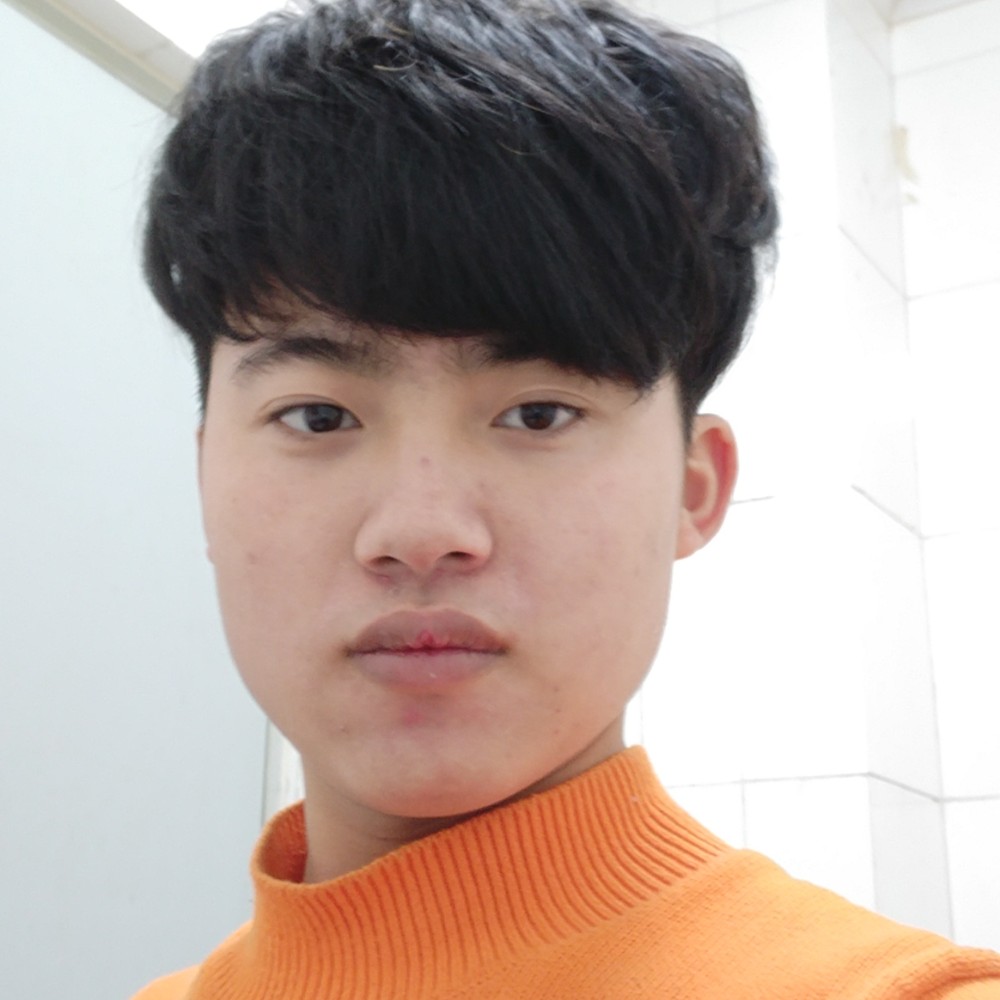等待大门的照片