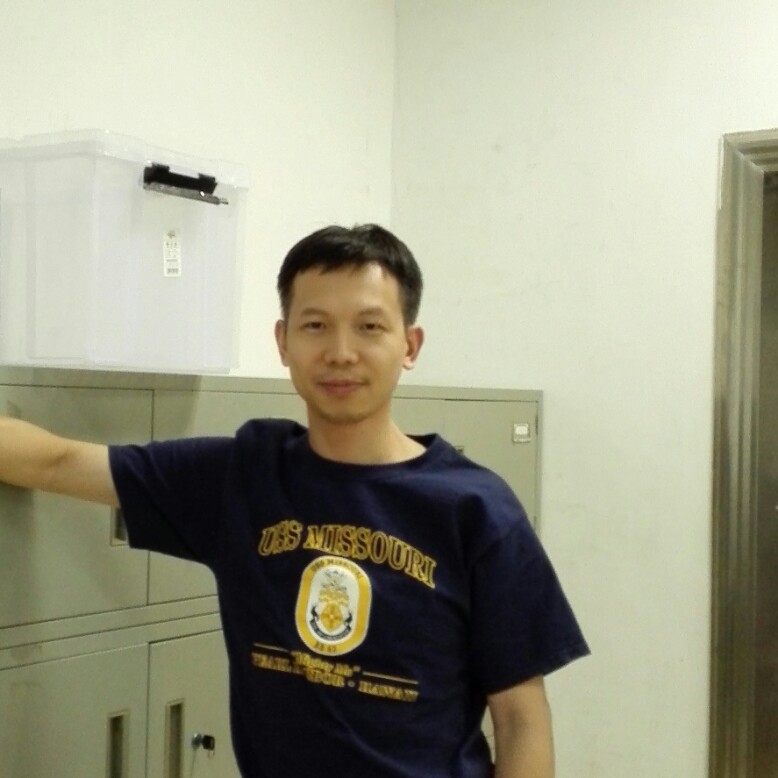 岳汉腾的照片