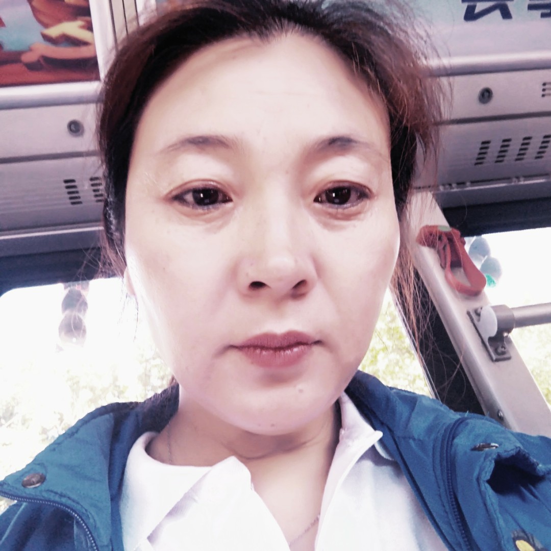 浅唱乐曲的照片