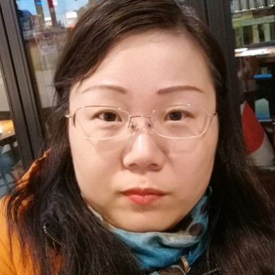 包包艾利施的照片