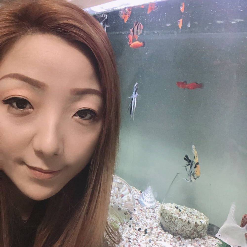 素颜若即若离的照片