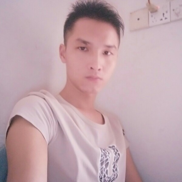 漠然泪了服饰的照片
