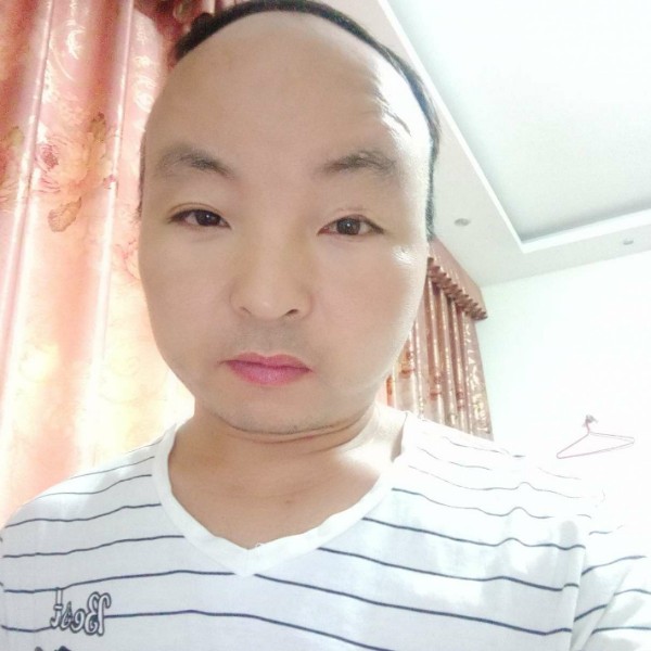 细心改变少女的照片