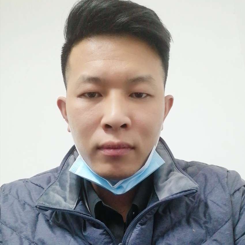王府俊辉的照片