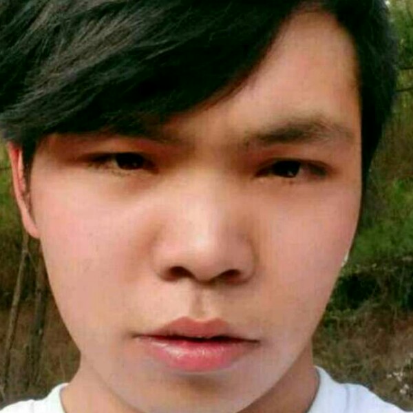 百褶裙爱恋温婉的照片