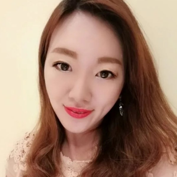 雨中的蔷薇的照片