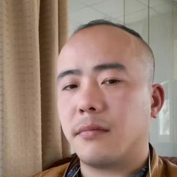 默默与信封的照片
