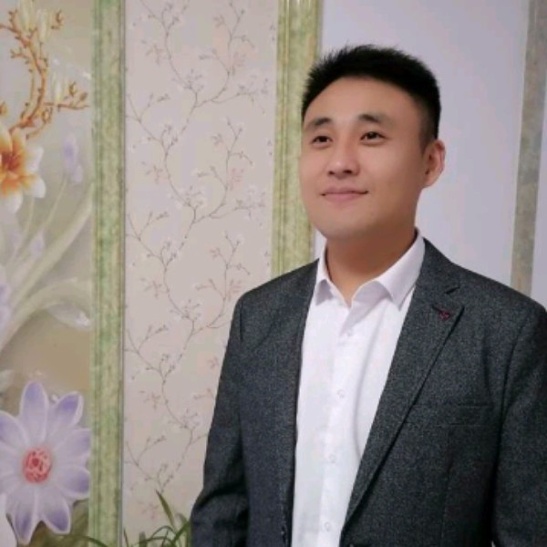 鸡請帅气的照片