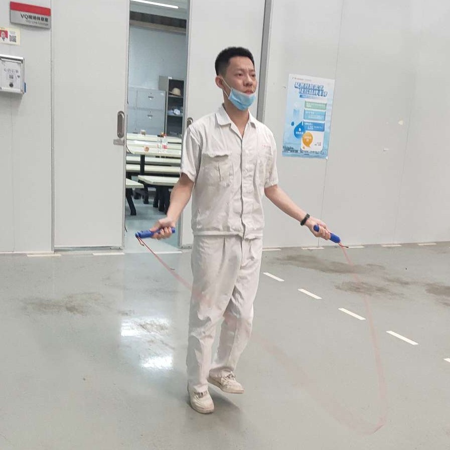 喜悦漫步的风峰的照片