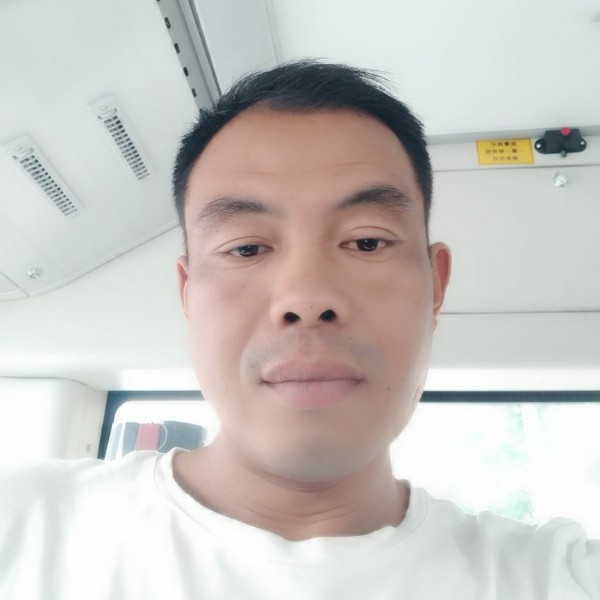 自由那朵云的照片
