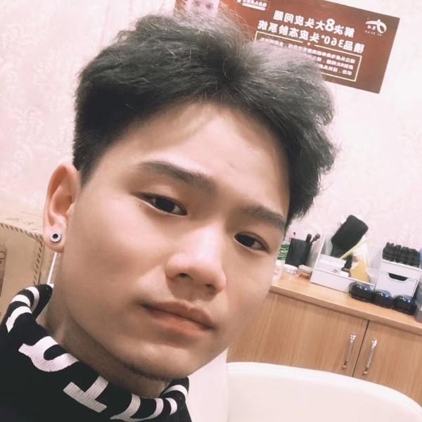 铅笔就眼睛大的照片